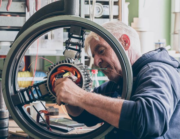 Wie kann man feststellen, ob ein Elektromotor defekt ist?
